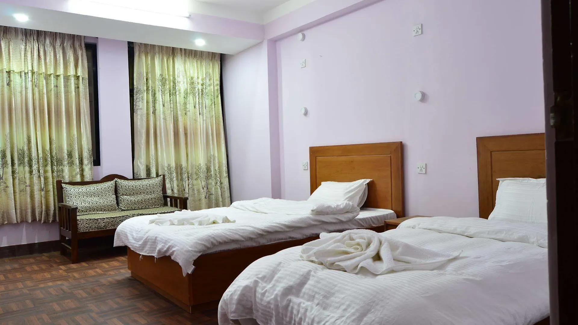 Famous House Kathmandu Hostel