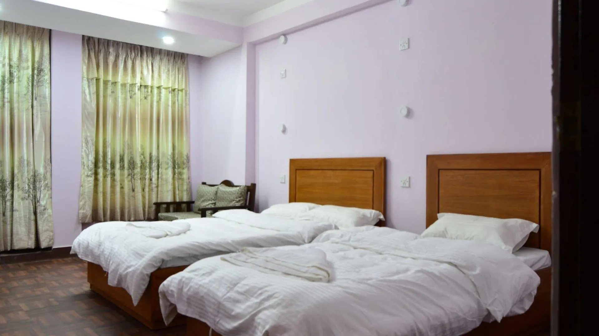 Famous House Kathmandu Hostel